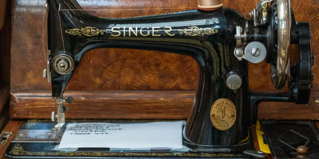 1950 Singer Sewing Machine Worth