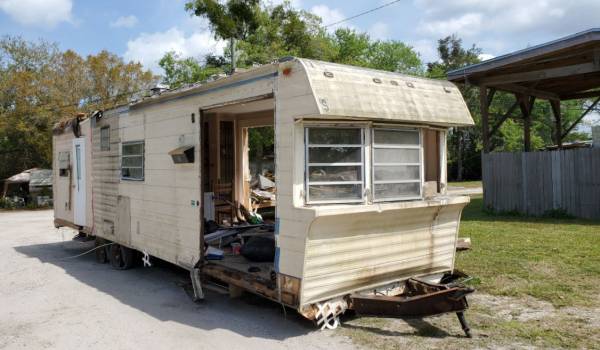 Who Buys Junk Mobile Homes Near Me